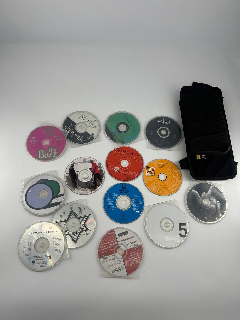 Lot of Cds Music CDS Compact Discs Case Logic Holder Blacker